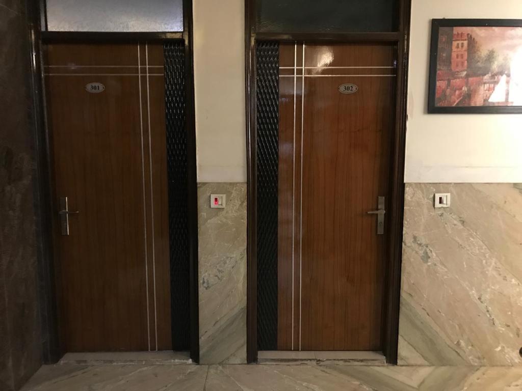 Adb Rooms Udhav Palace Нью-Дели Экстерьер фото